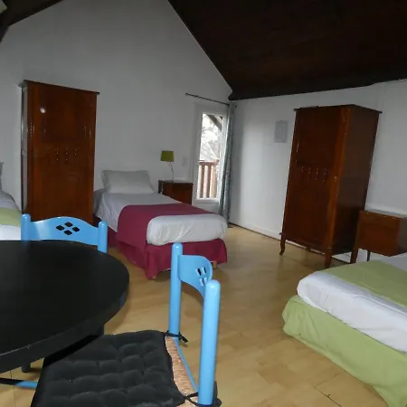 Otel Logis Restaurant Saint Martin Surville (Calvados)