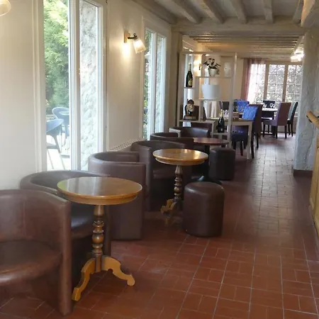 Logis Restaurant Saint Martin 2*