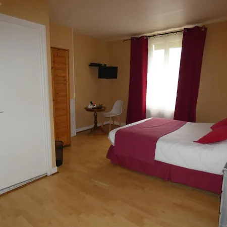 Otel Logis Restaurant Saint Martin Surville (Calvados)
