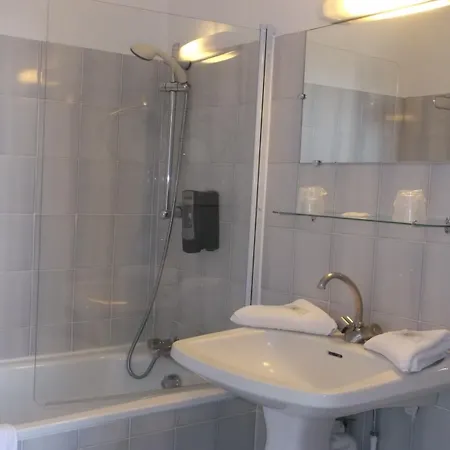 Logis Restaurant Saint Martin Hotel 2*