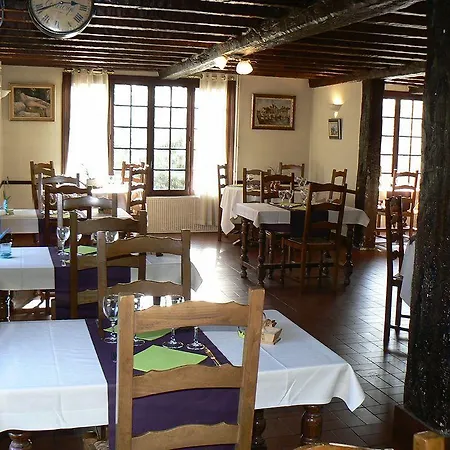 Logis Restaurant Saint Martin 2*