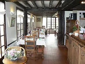 Logis Restaurant Saint Martin Otel Surville (Calvados)
