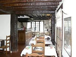 Logis Restaurant Saint Martin Otel Surville (Calvados)