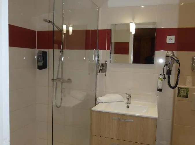 Saint Martin Hotel Surville (Calvados)