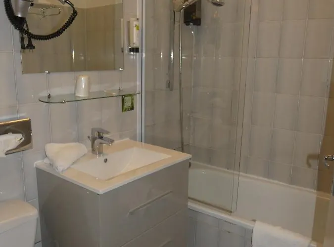 Hotel Saint Martin Surville (Calvados)