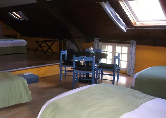 Saint Martin 2* Surville (Calvados)