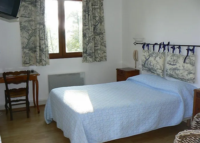 Saint Martin Hotel Surville (Calvados)