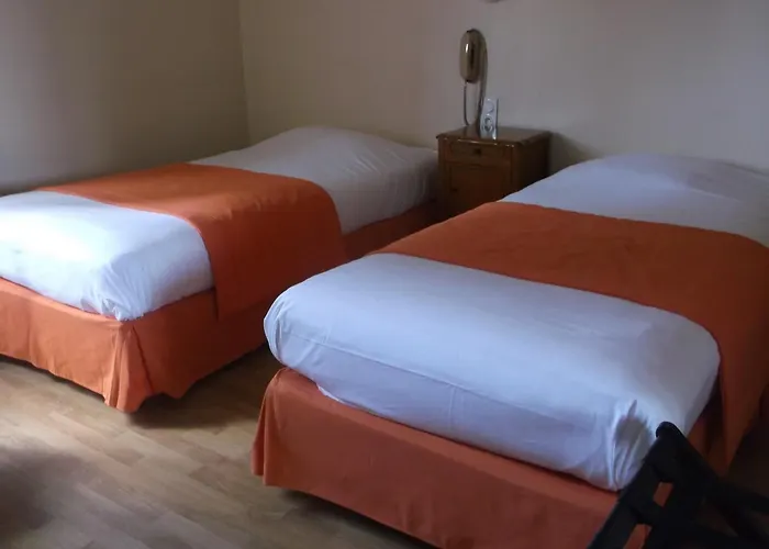 Saint Martin 2* Surville (Calvados)