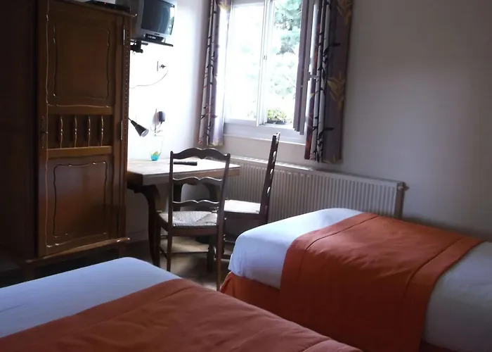 Saint Martin 2* Surville (Calvados)